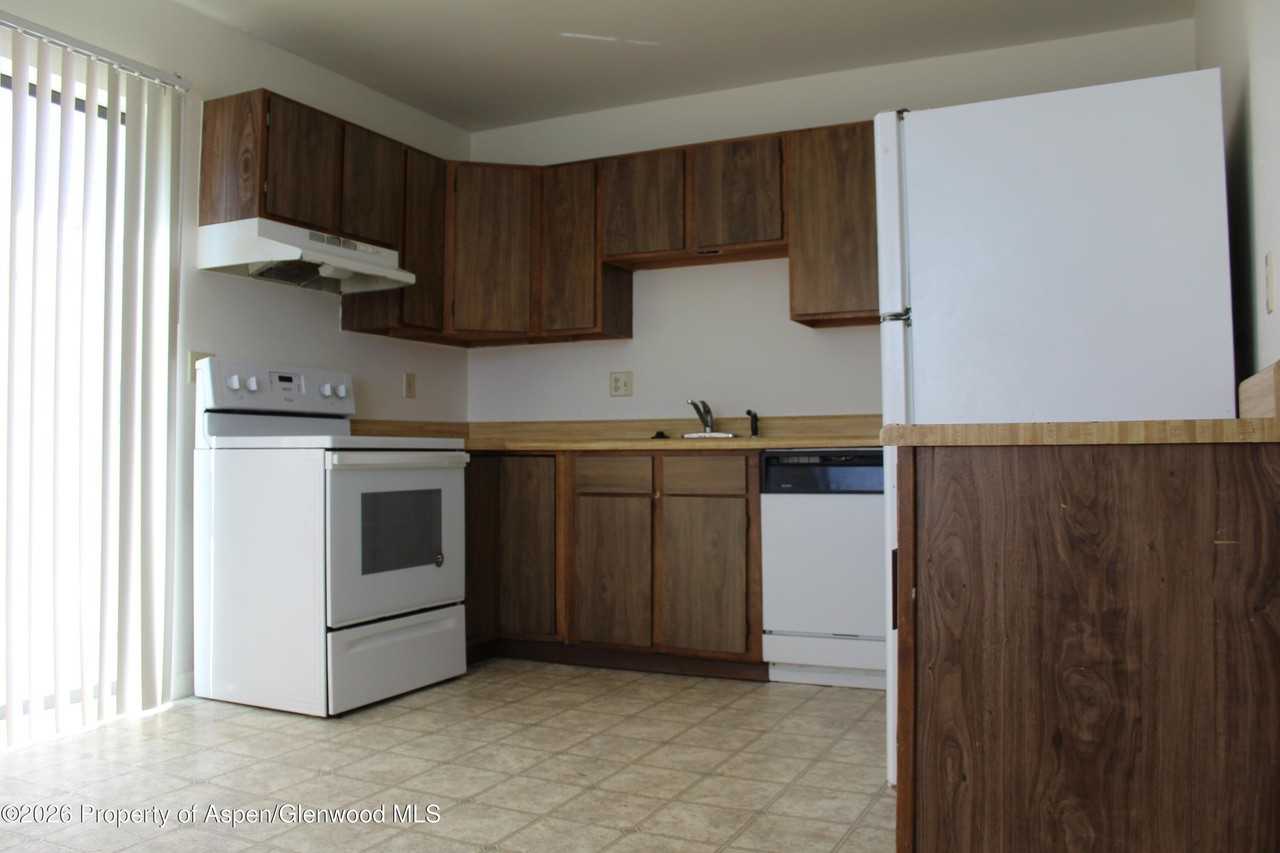 2401 Rail Ave - Photo 6 of 6