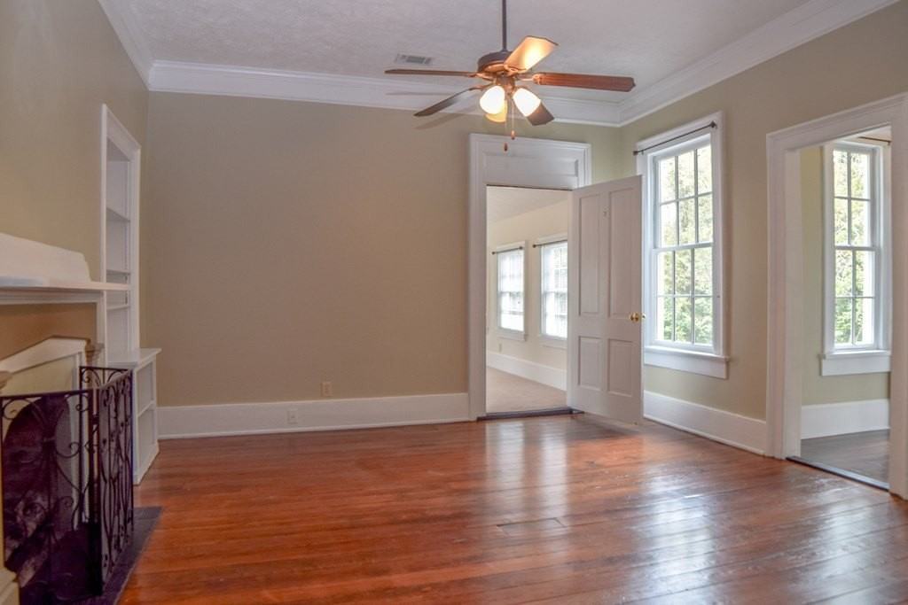 105 Florence St Sw Apt 201 - Photo 4 of 17