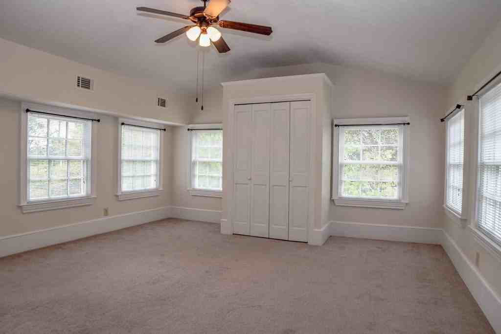 105 Florence St Sw Apt 201 - Photo 7 of 17