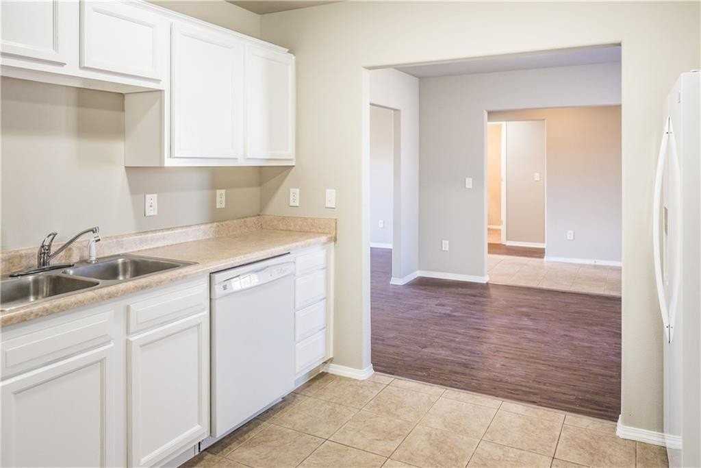 6604 Sw Springwood St - Photo 3 of 13