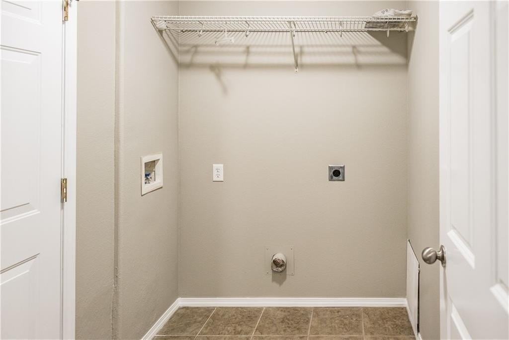 6604 Sw Springwood St - Photo 6 of 13
