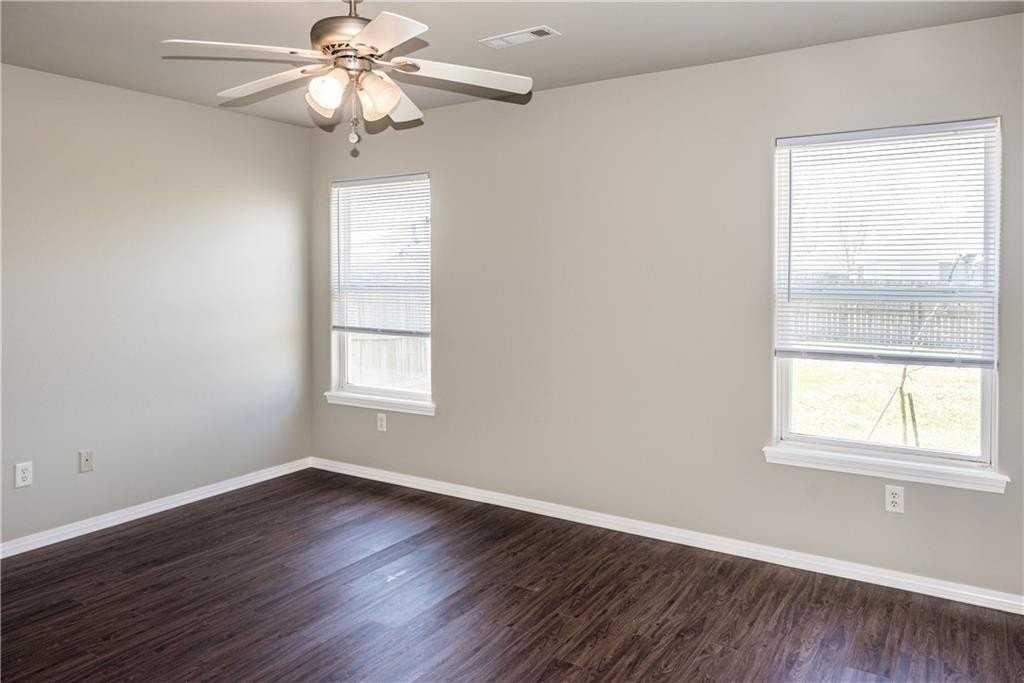 6604 Sw Springwood St - Photo 7 of 13