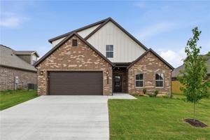featured image of 2307 N Presley St