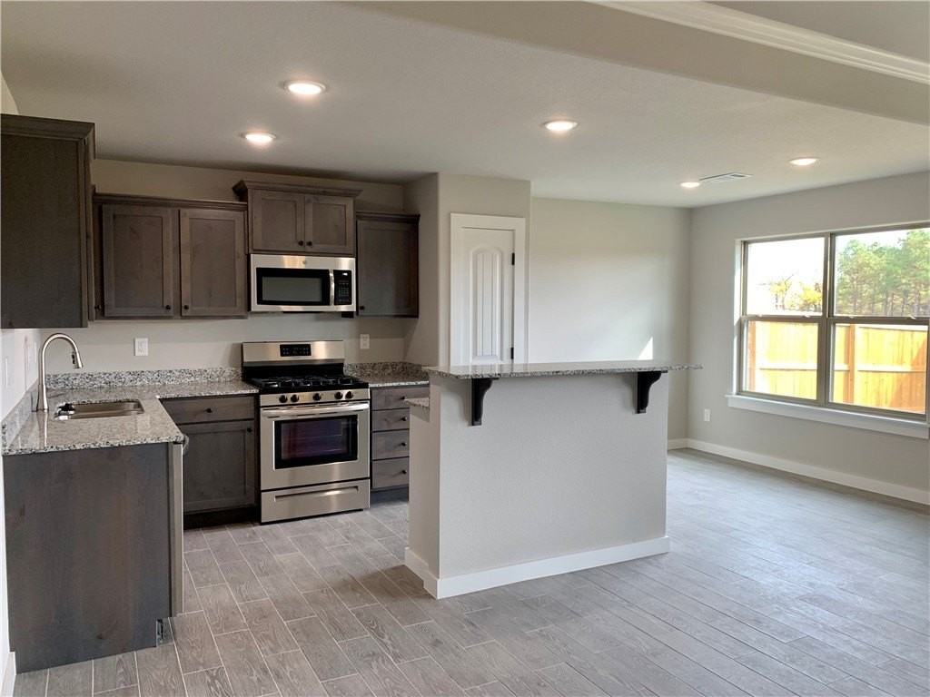 432 Rineel Ave - Photo 6 of 20