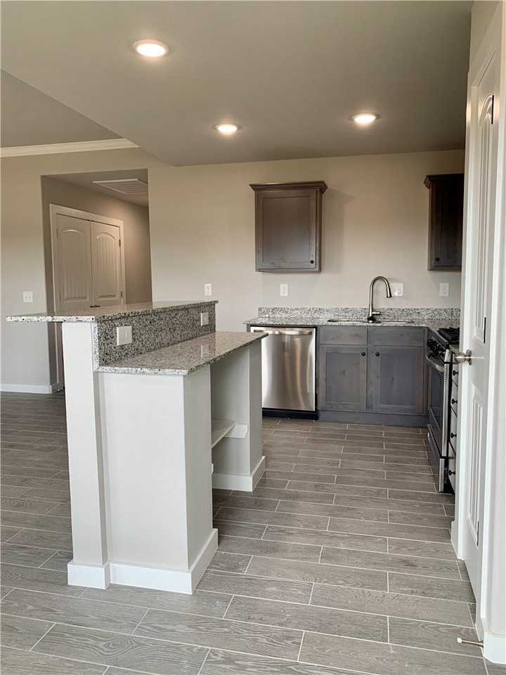 432 Rineel Ave - Photo 7 of 20