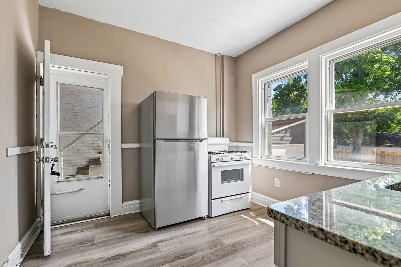 10703 Lee Ave #1 - Photo 5 of 18