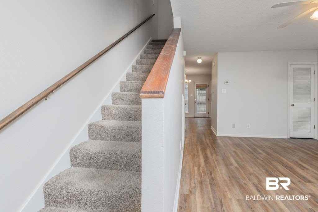 400 E 24th Ave #6 - Photo 4 of 20