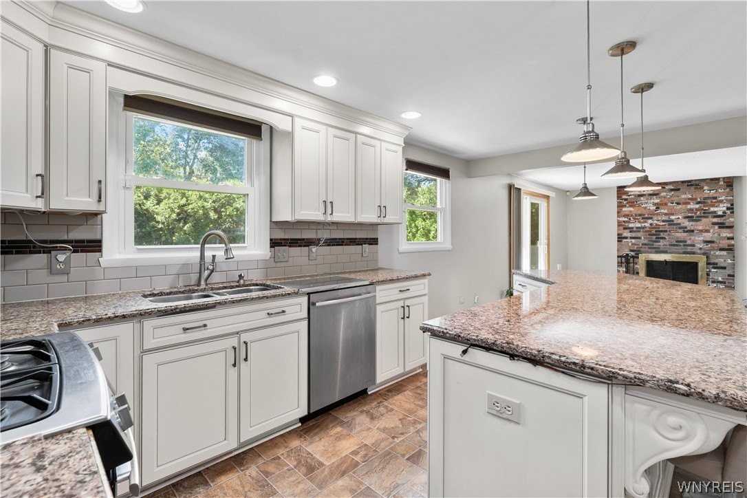 95 Klein Rd - Photo 2 of 39
