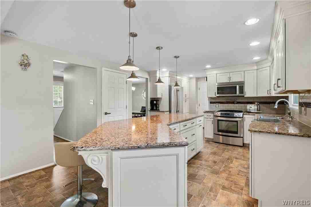 95 Klein Rd - Photo 5 of 39