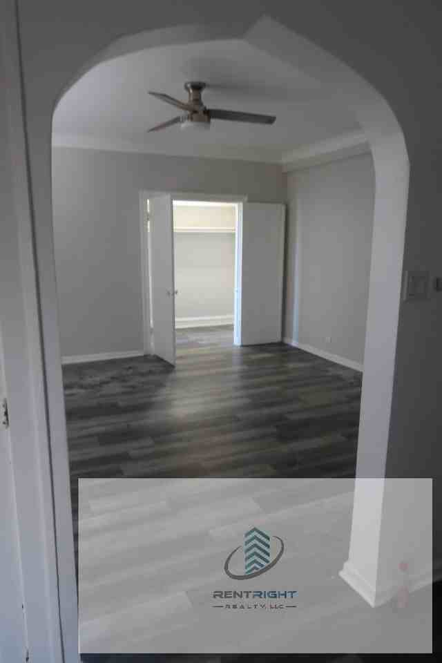 4477 N Elston Ave #208 - Photo 5 of 10