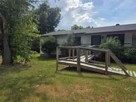 909 Graham Ave - Photo 1 of 1