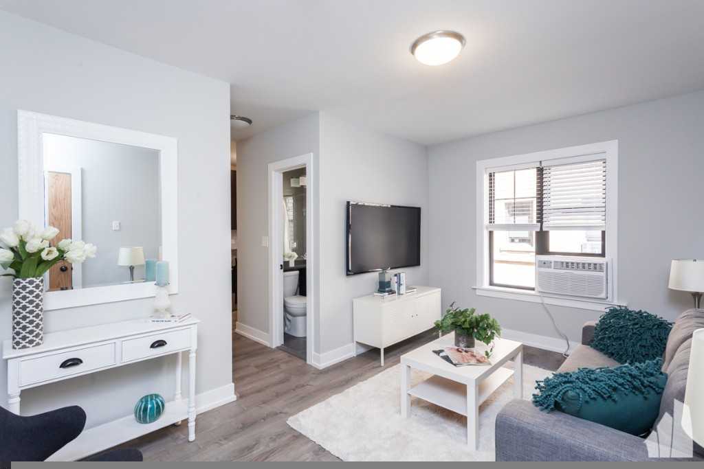 427 W Belden Ave #429GDNN - Photo 2 of 12