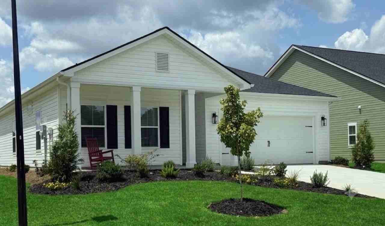 413 Sea Breeze Way - Photo 2 of 33