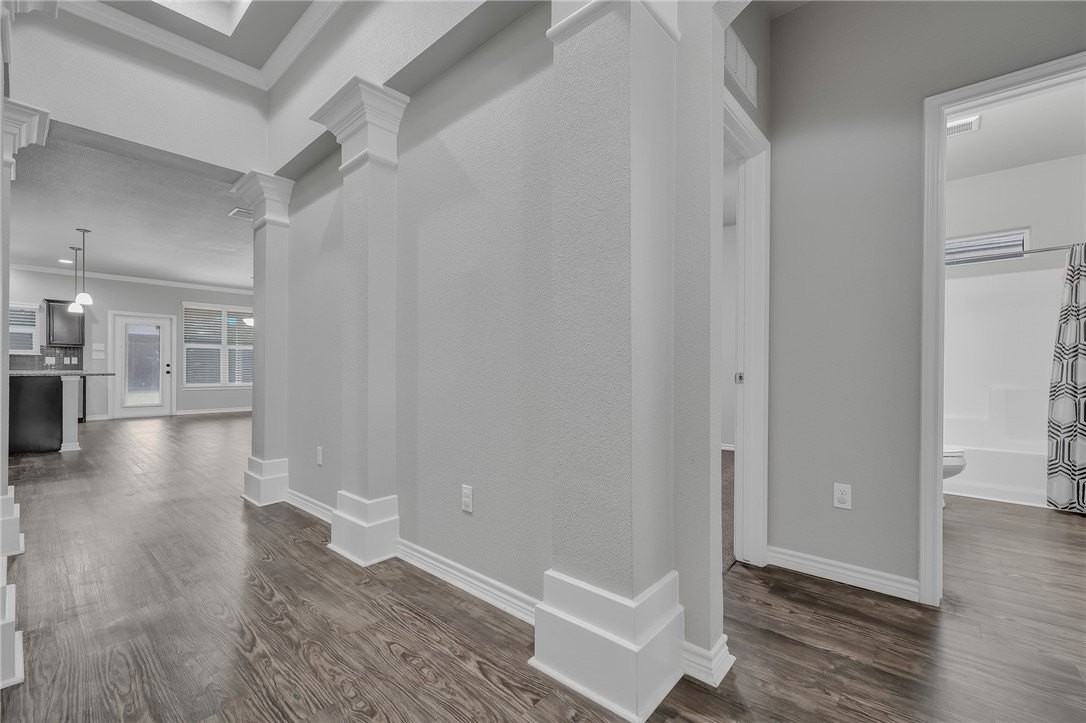 3021 Maverick Dr - Photo 3 of 28
