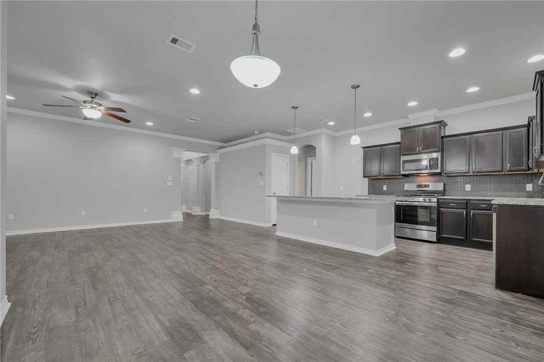 3021 Maverick Dr - Photo 6 of 28