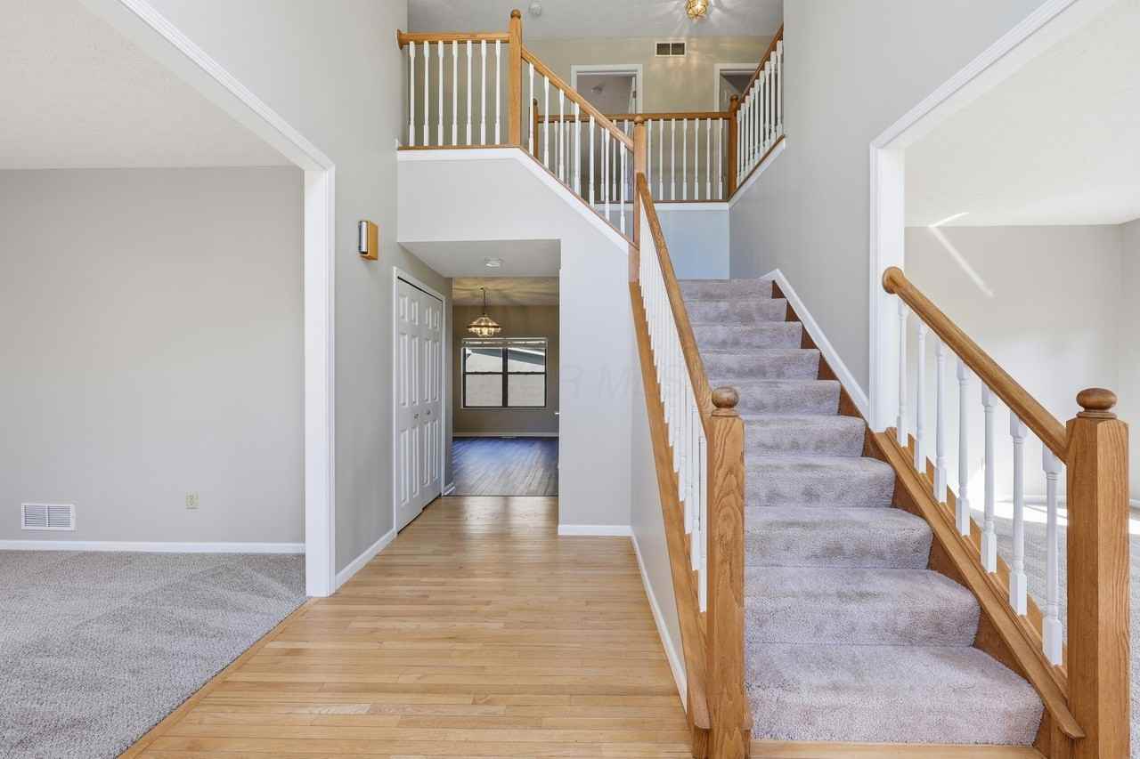 6498 Ringsend Ct - Photo 6 of 40