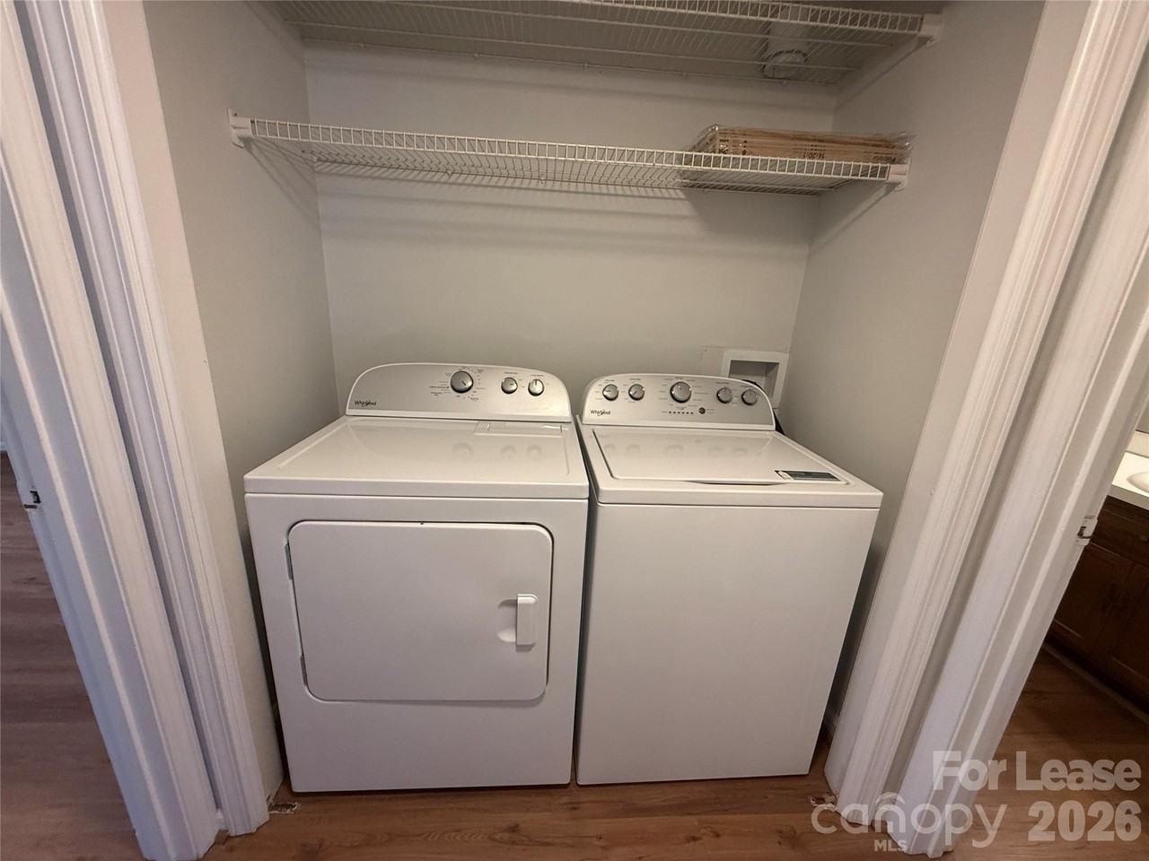 415 W 8th St - Photo 5 of 10