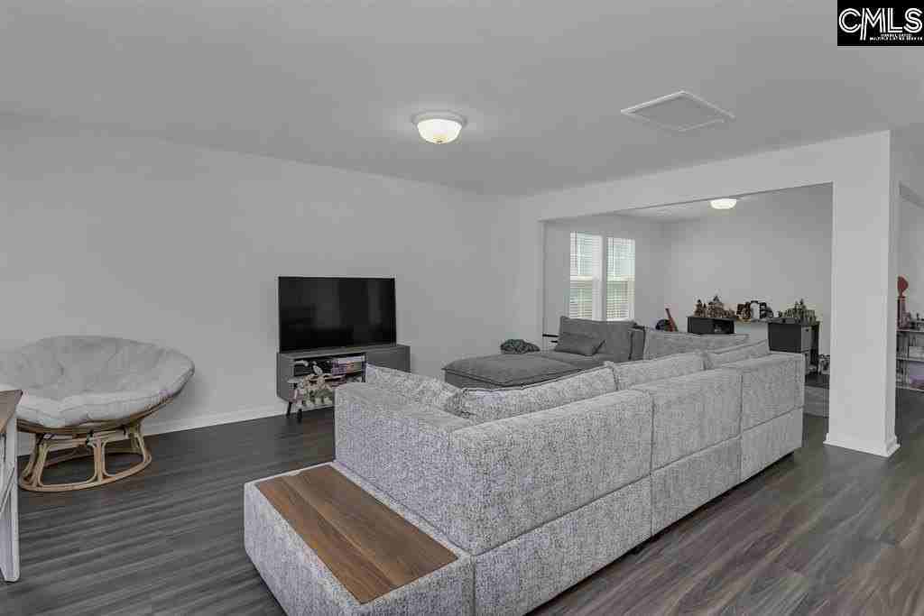 1307 Moorgrove Rd - Photo 7 of 32