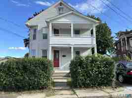 featured image of 22 Donahue Pl
