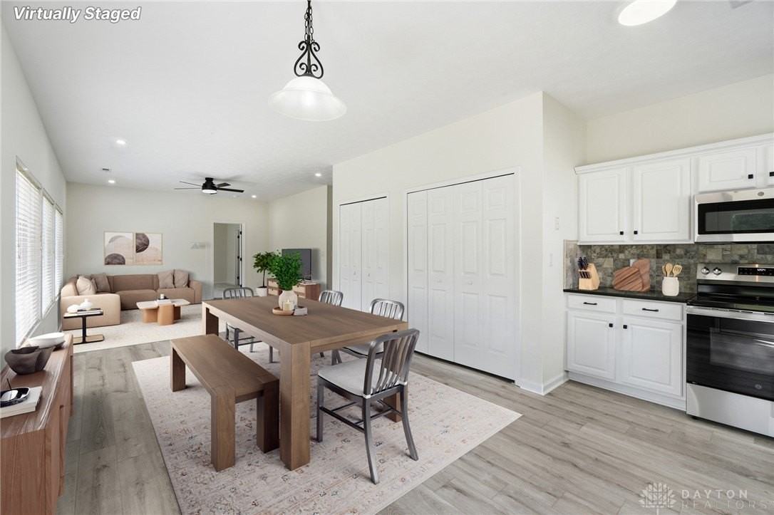 10234 Feather Ct - Photo 5 of 32