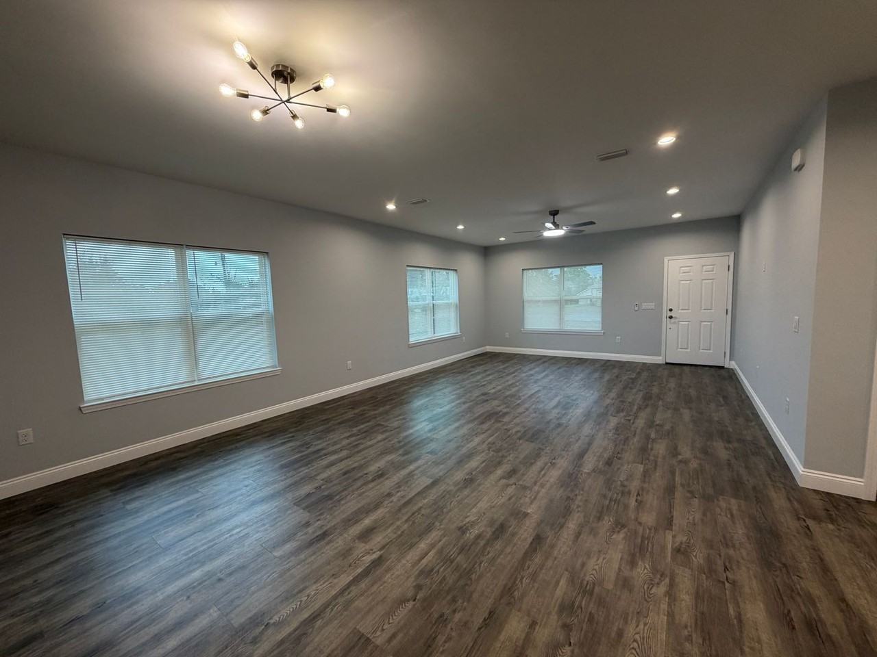 4207 Northshore Rd - Photo 5 of 22