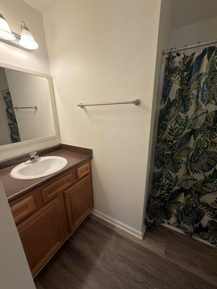 24 Talon Ct #E - Photo 7 of 7