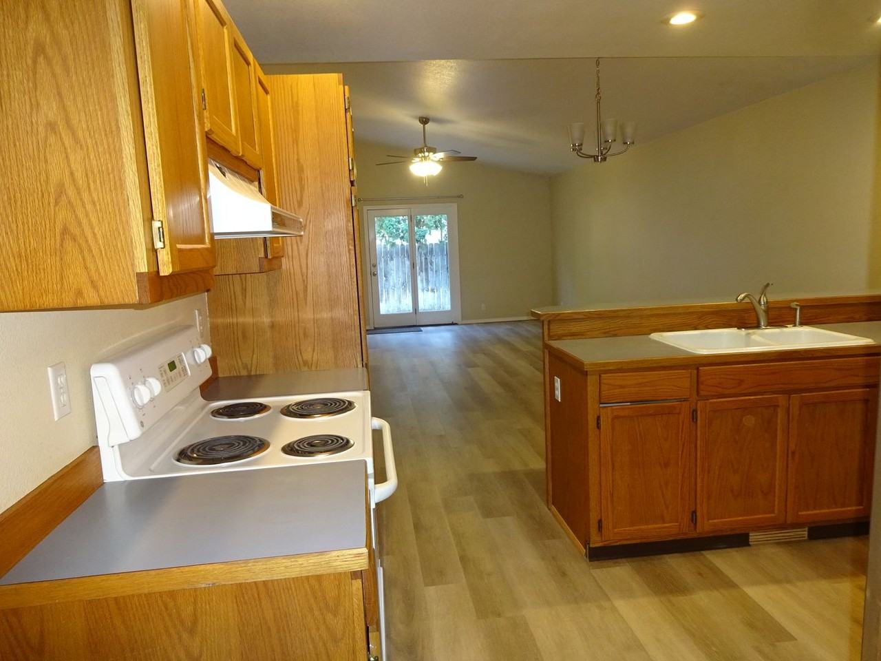 9545 W Edna St - Photo 5 of 18