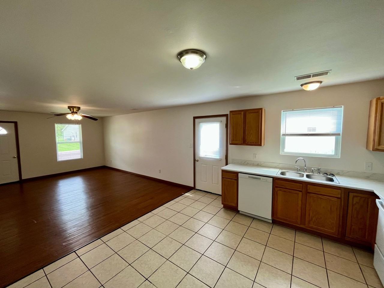 64 Montee Ln - Photo 2 of 9