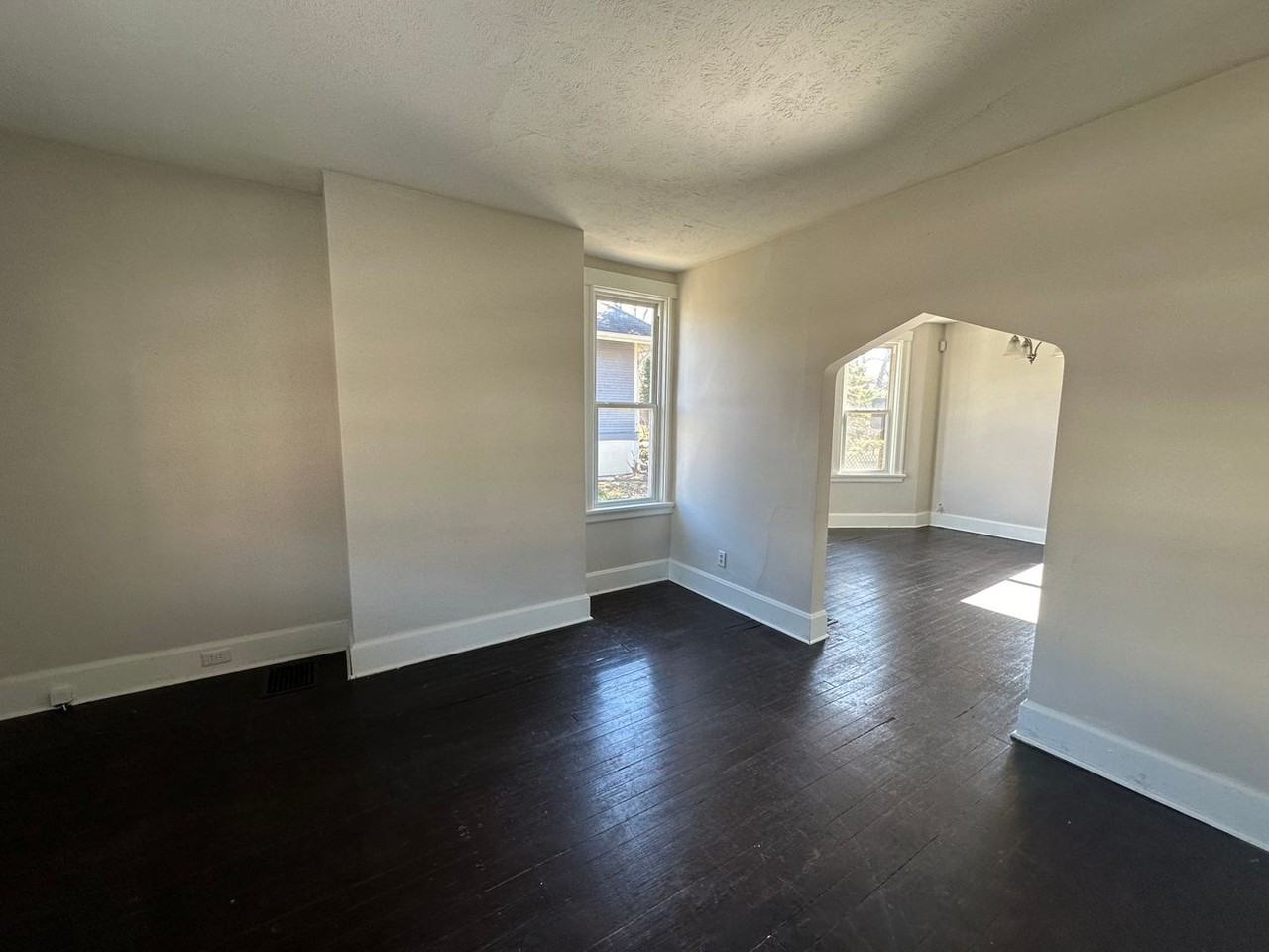3819 Saint Martins Pl - Photo 5 of 18