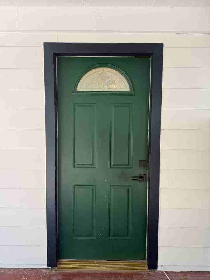 1704 Grafton St - Photo 4 of 24