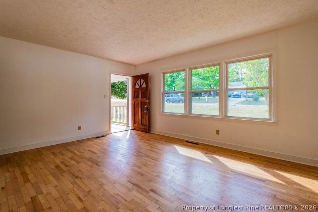 1115 Faison Ave - Photo 6 of 22