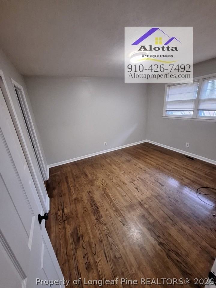 836A Ridge Rd - Photo 4 of 7