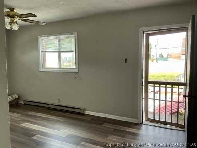 718 N Main St #B - Photo 3 of 12