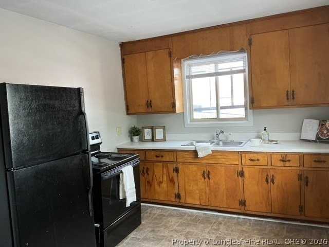 718 N Main St #B - Photo 4 of 12