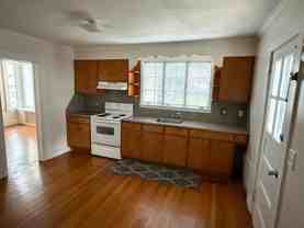 63 Maple St #1stFL - Photo 1 of 1