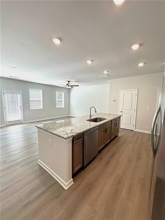 520 Hayes Ln - Photo 4 of 30