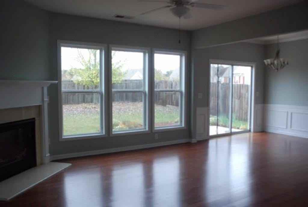 5720 Weddington Dr - Photo 4 of 9