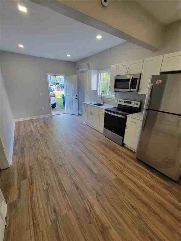 1710 Mcdowell Ct - Photo 2 of 11