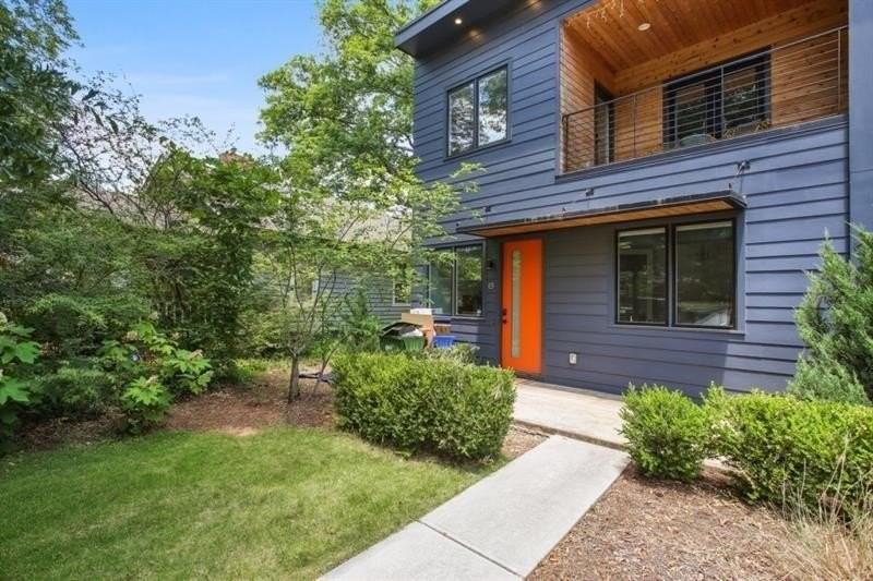 129 Holiday Ave Ne #B - Photo 2 of 25