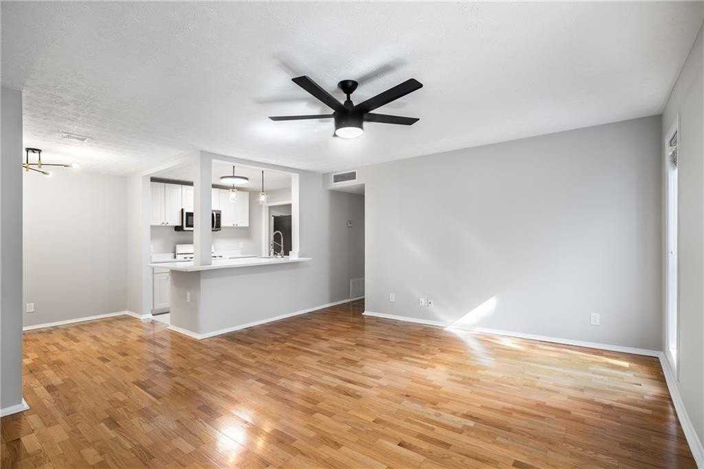 515 Summit North Dr Ne - Photo 6 of 21