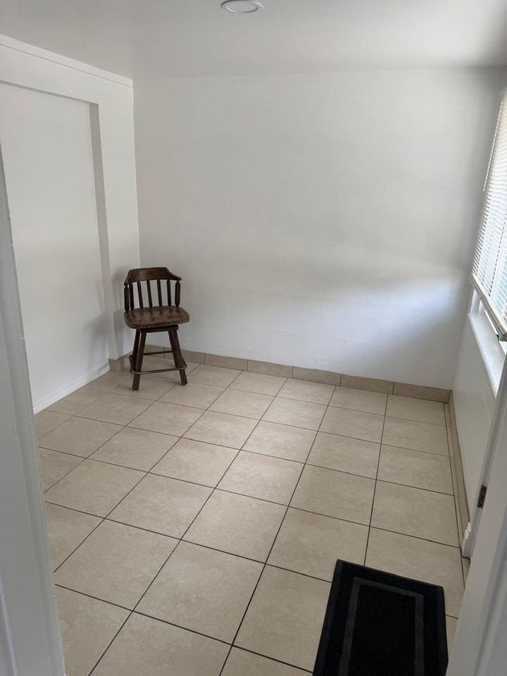 212 6th Jpv St #201 - Photo 4 of 18