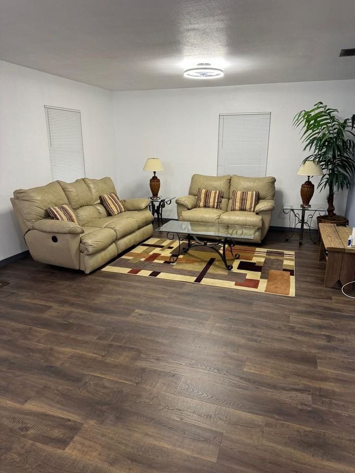 1201 Crestwood Dr - Photo 2 of 20