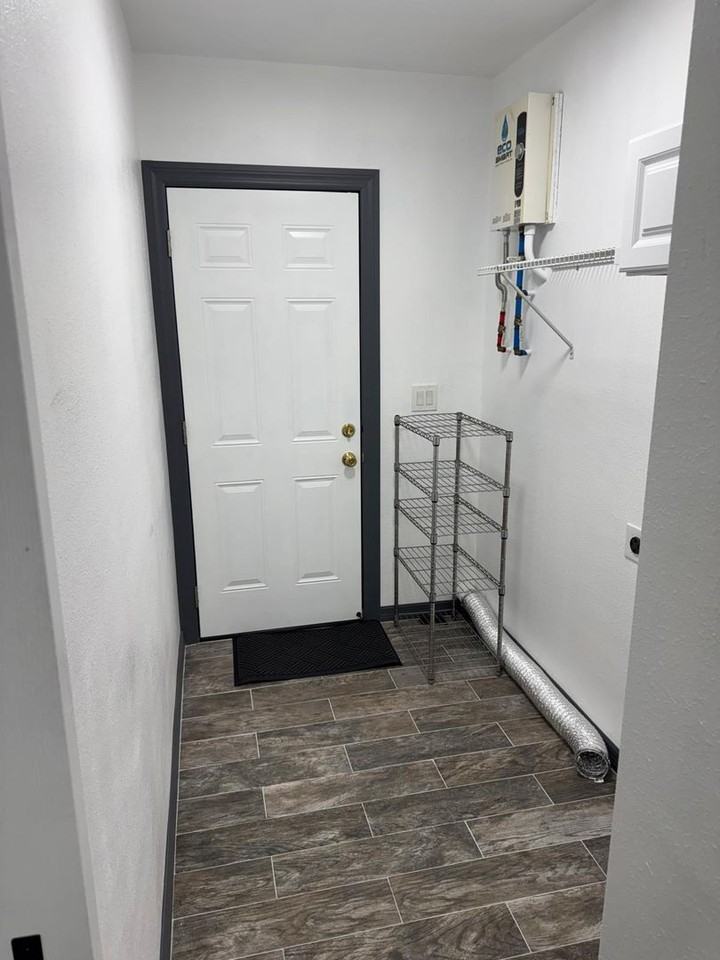 1201 Crestwood Dr - Photo 5 of 20