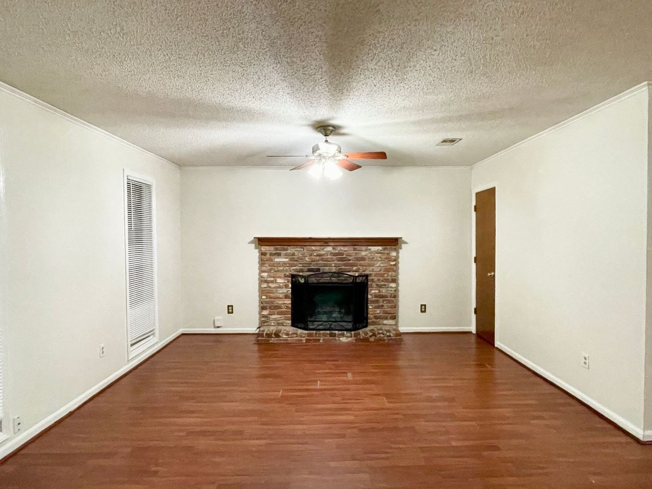 407 Harleston Rd - Photo 2 of 18