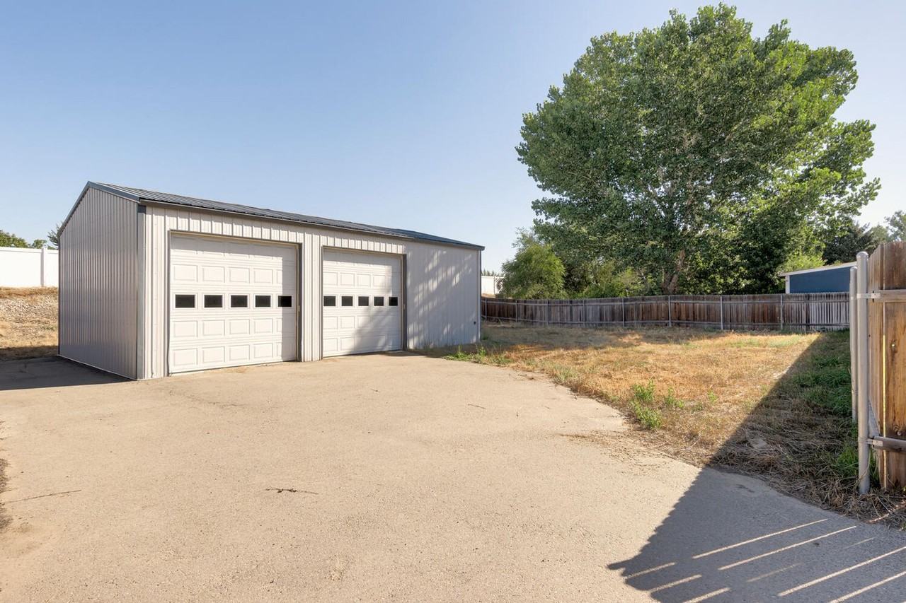 10934 W Camas St - Photo 2 of 33