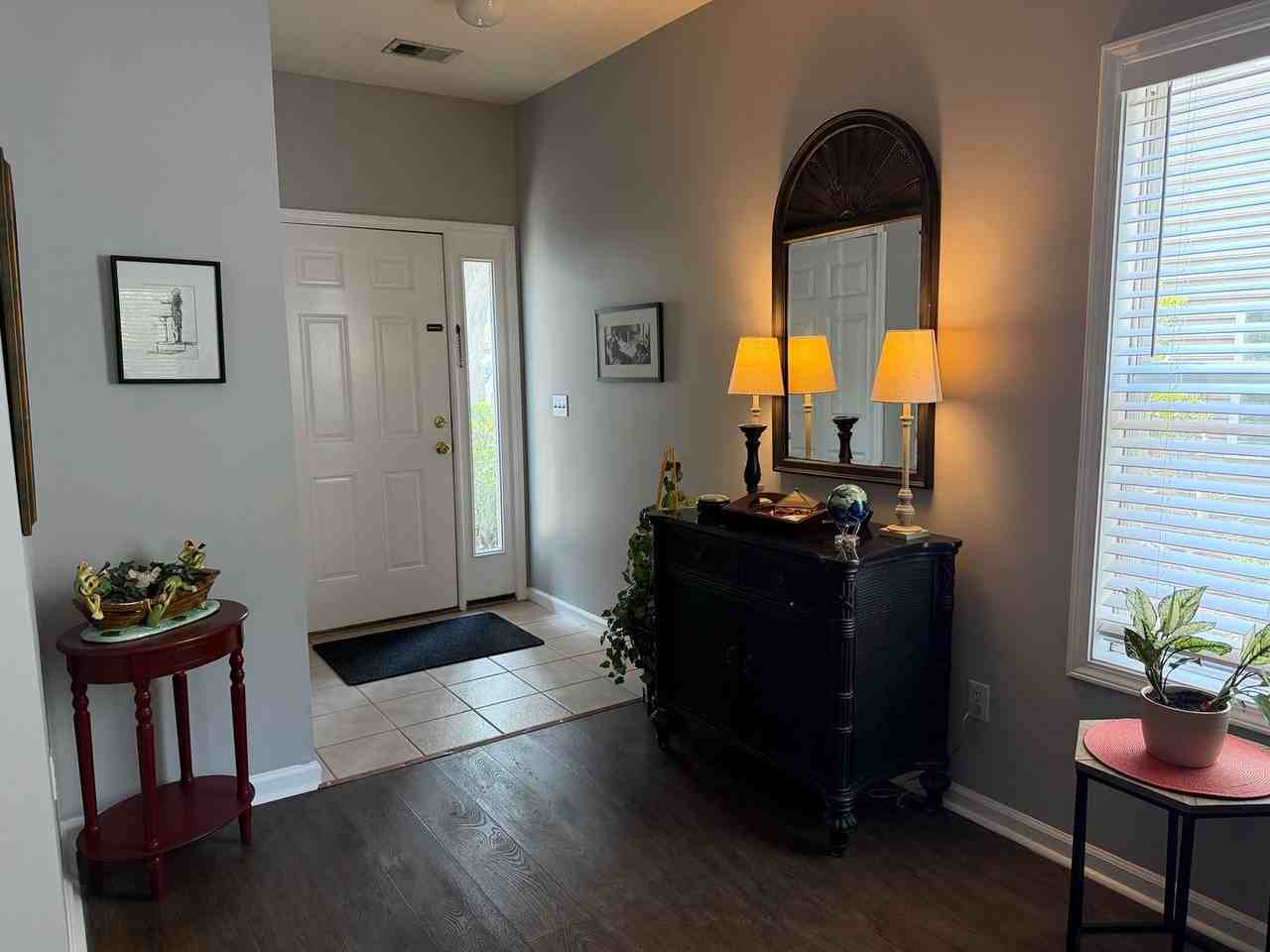 2A Essex Ct - Photo 4 of 21