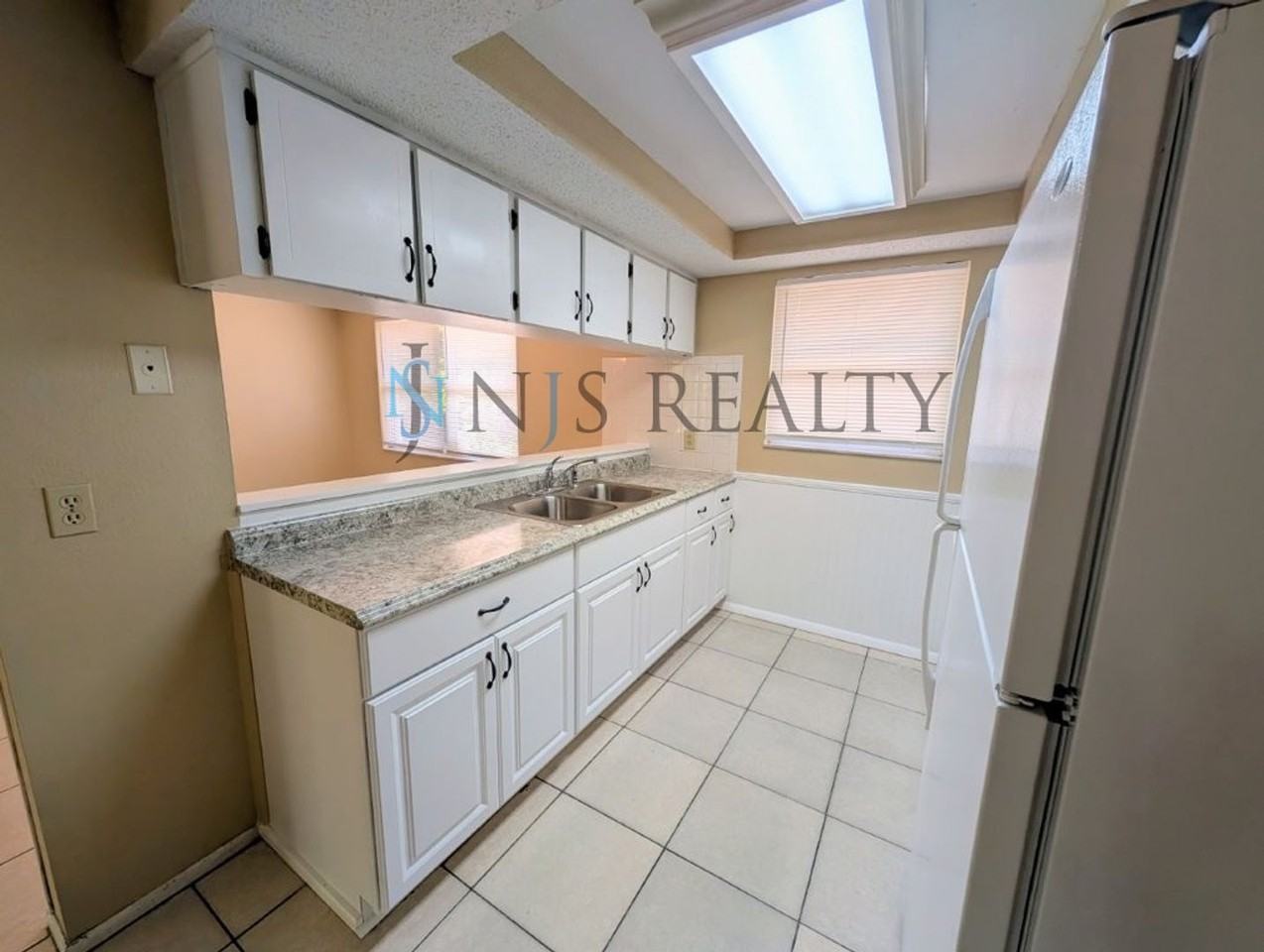 11621 Meadow Dr - Photo 7 of 16