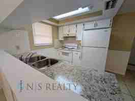 featured image of 11621 Meadow Dr