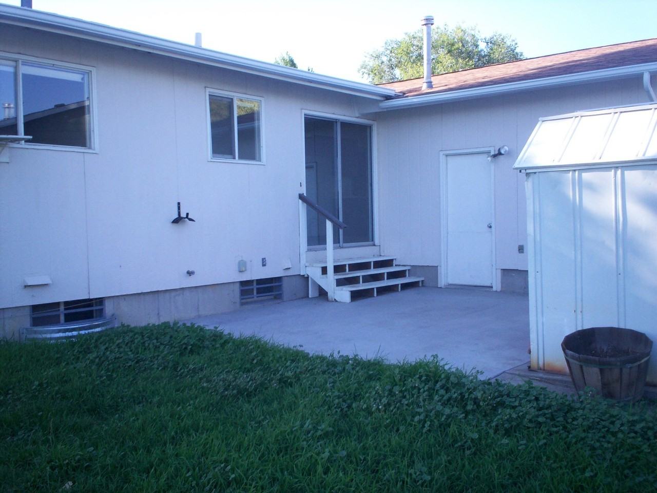 2914 Vermillion Dr - Photo 2 of 8