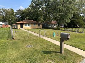 4013 N Grand Ave - Photo 1 of 1
